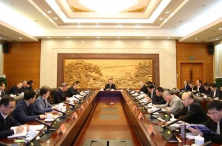 ?王浩主持省政府黨組會(huì)議認(rèn)真學(xué)習(xí)貫徹全國(guó)兩會(huì)精神